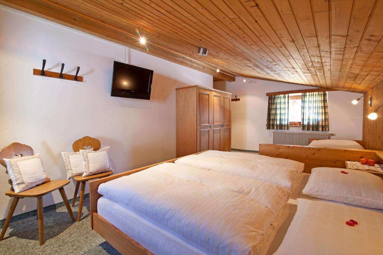 Lienharterhof Hotel Monguelfo-Tesido / Welsberg-Taisten Bilik gambar